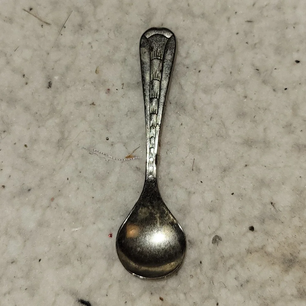 FeaturesUnique mini spoon‎ brooch designDecorative vintage handle...